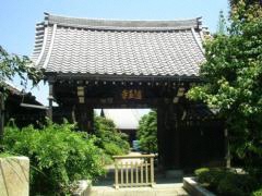 経王寺山門（全景）