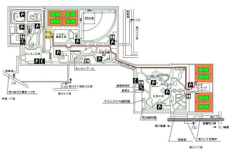 自然公園の庭球場の写真