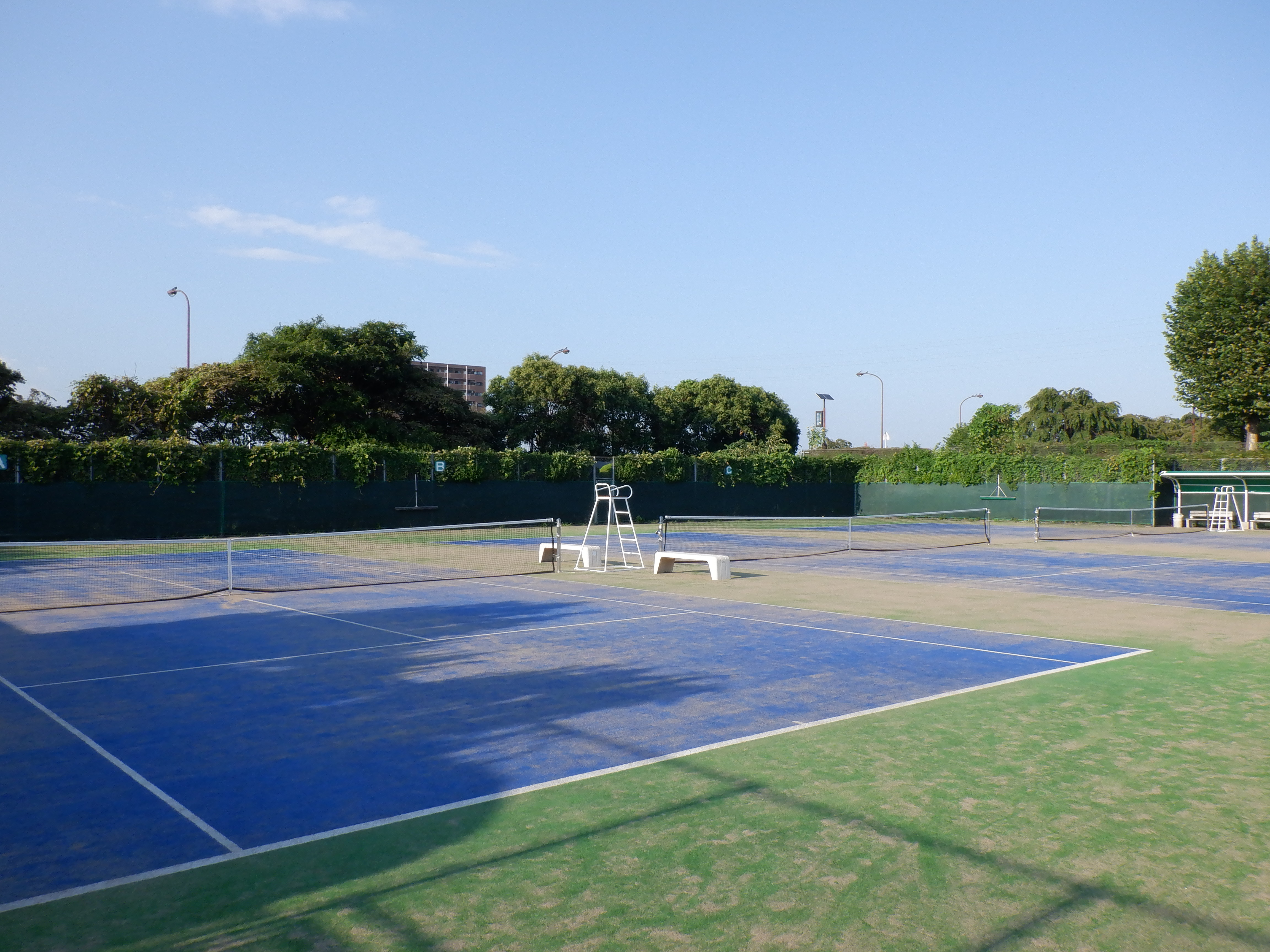 tenniscourt