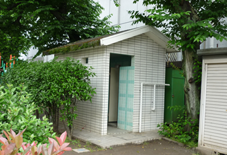 尾久第三児童遊園のトイレ