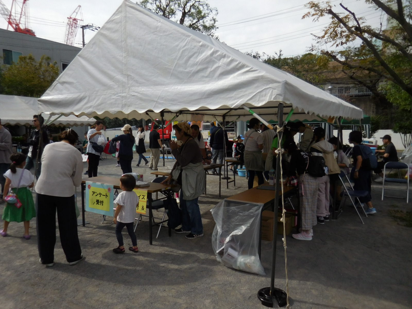 昨年度の荒川さつき会館まつりの様子