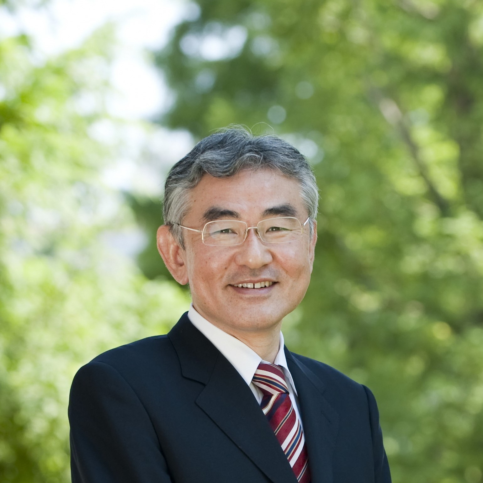 R4認知症講演会講師写真（繁田氏）