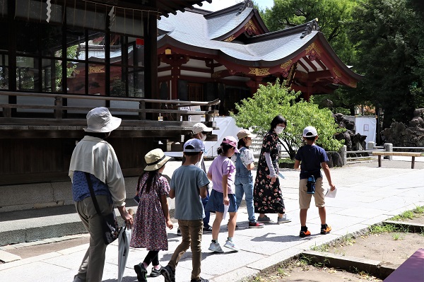 素盞雄神社で吟行