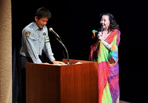 あべ静江さんの体験談の様子