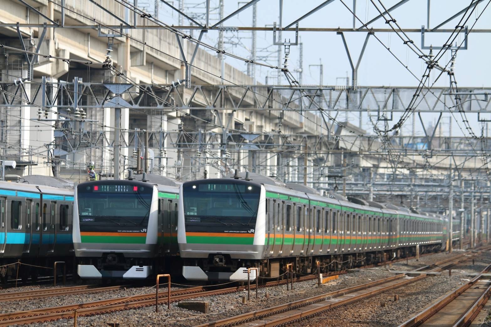 乗車車両（E233系）