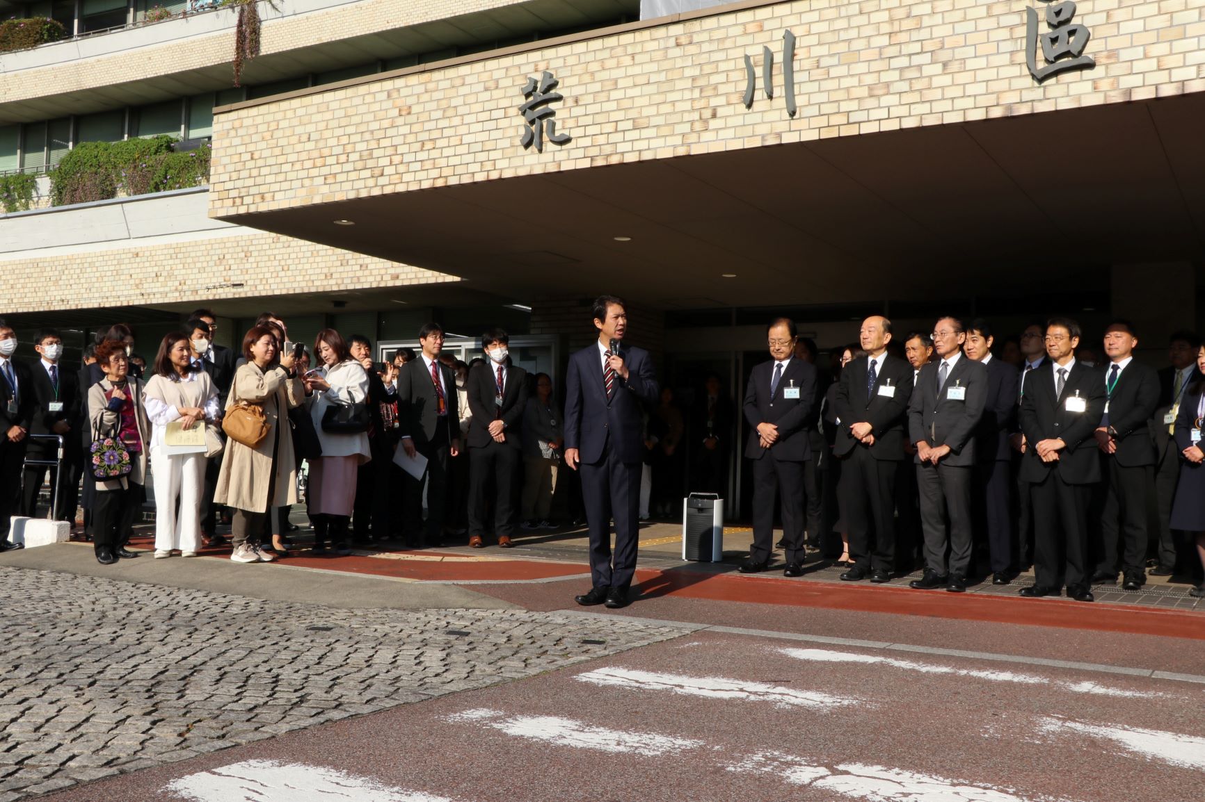 挨拶する滝口区長