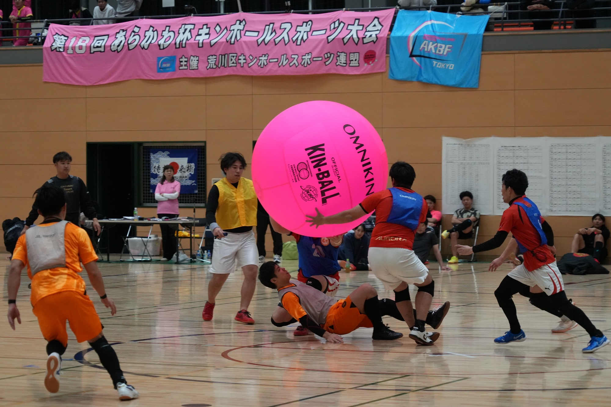 皆の注目片手ヒットJUNPの決勝戦