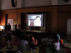 平和映画会の様子