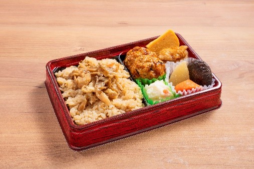 健康舞茸ごはん　豆腐ハンバーグ（483円税込）