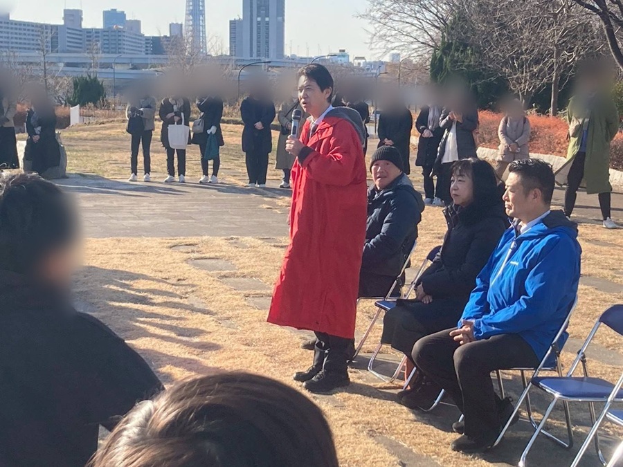 挨拶をする区長