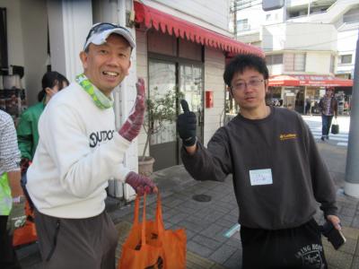 プロギング中の様子1