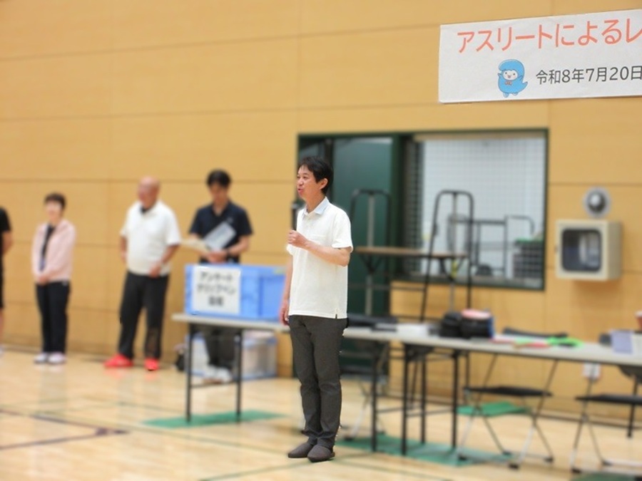 挨拶をする区長