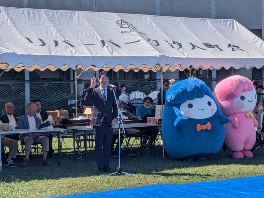 挨拶をする区長